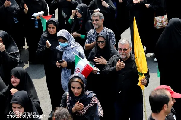 پیاده روی دلدادگان اربعین حسینی در گرگان 
پیاده روی و عزاداری دلدادگان اربعین حسینی با حضور عاشقان اباعبدالله حسین در روز اربعین در گرگان انجام شد.

عکاس: علیا عسگری