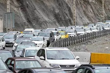 ترافیک فوق سنگین در راه‌های مازندران | کندوان و هراز قفل شد