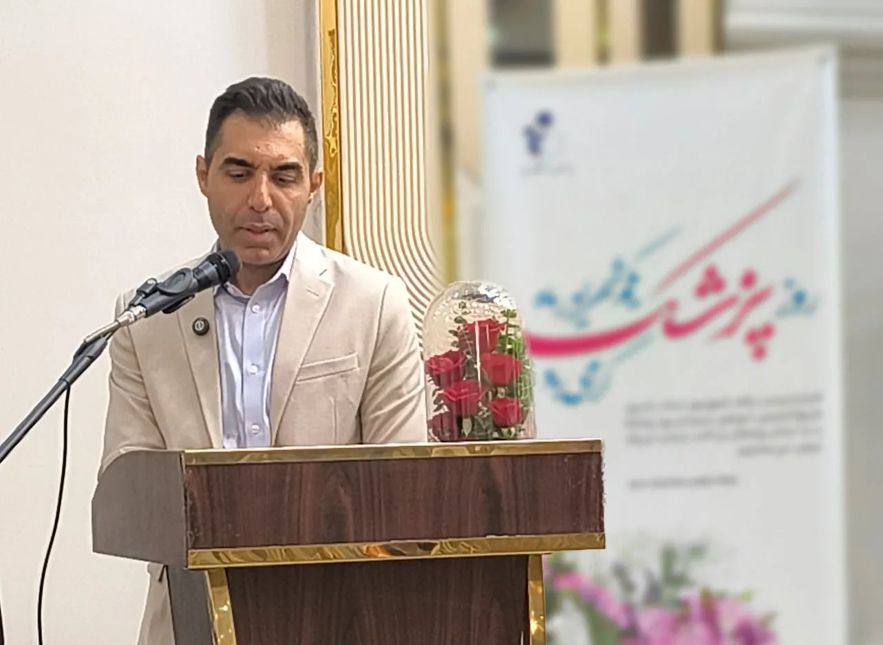 برگزاری مراسم باشکوه بزرگداشت روز پزشک در بیمارستان فوق تخصصی مریم