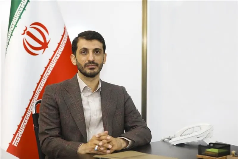 عزت و سربلندی گروه فولاد مباركه مرهون تلاش كارگران مجاهد و خدوم این مجموعه است