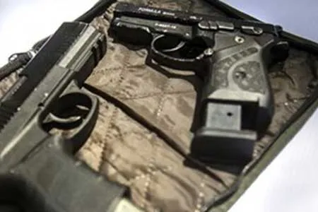 انهدام باند فروش سلاح و تجهیزات نظامی / ۴ نفر دستگیر شدند