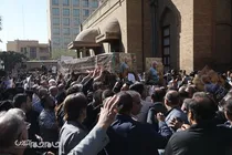 گزارش تصویری | پیکر محمد کاسبی به سوی خانه ابدی بدرقه شد
