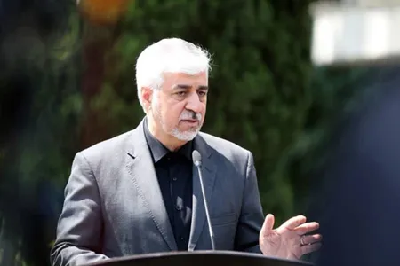 نامه فیفا برای حضور زنان در ورزشگاه‌ ها در حد پیشنهاد است