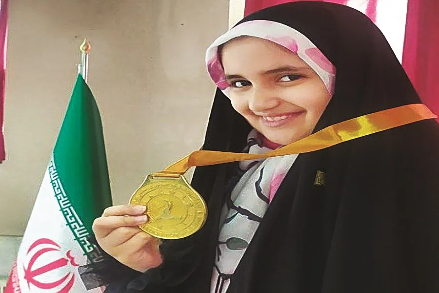 این چادر باید طلایی می‌شد