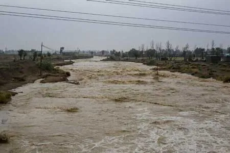 سیلابی شدن مسیل‌ها در دامنه و ارتفاعات شمال شرق استان تهران