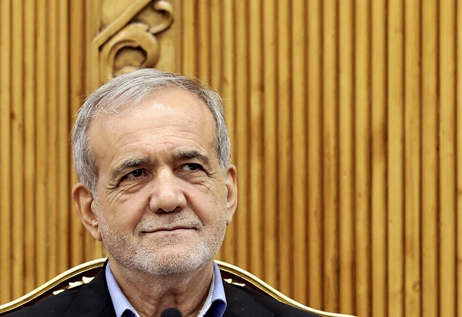 رئیس جمهور وارد شهر قم شد