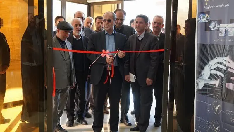 افتتاح نمایشگاه محصولات فناورانه در آغاز هفته پژوهش در دانشگاه علوم پزشکی همدان