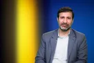 آرمان های انقلاب قائم به شخص نیست