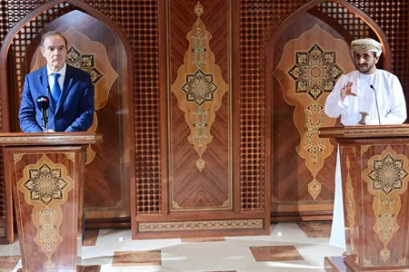 تأکید معاون مسئول سیاست خارجی اتحادیه اروپا بر تلاش عمان در حل مسائل مربوط به پرونده هسته‌ای ایران
