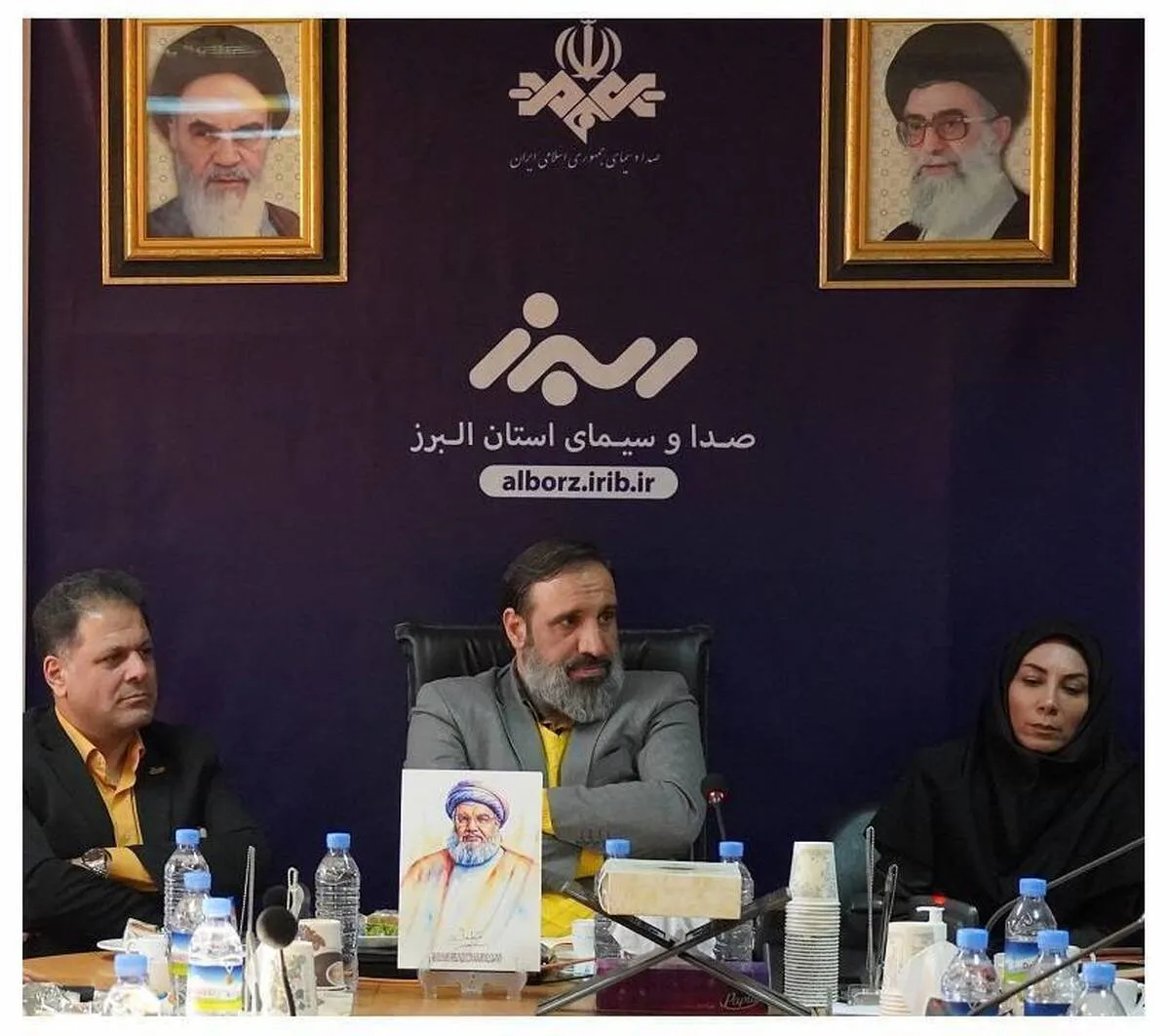 نشست فعالان فضای مجازی و نمایندگان خبرگزاری‌ها با مدیرکل صدا و سیمای البرز