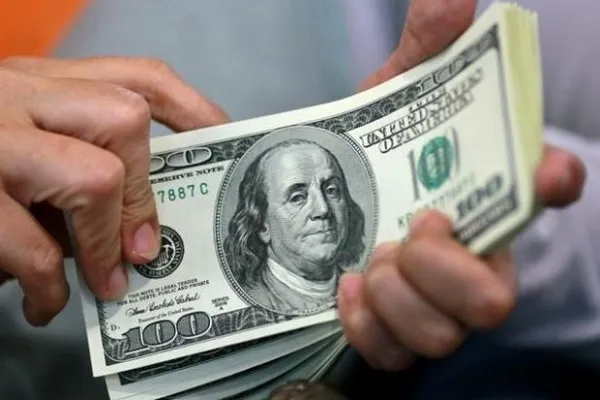قیمت دلار ۲۳ تیر ۱۴۰۰ به ۲۴ هزار و ۲۸۲ تومان رسید