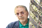 هنرمند بابصیرت، موج‌سوار نمی‌شود