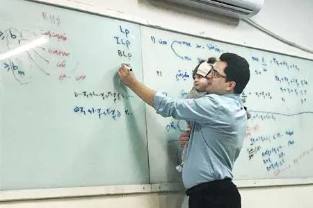 دانشگاه با دانشجو قهر است