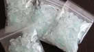 قاچاقچیان مواد مخدر شیشه در فرودگاه بندرعباس زمین‌گیر شدند