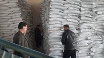 با فروشندگان متخلف کود‌های غیرمجاز طبق قانون برخورد خواهد شد