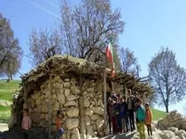 ۵۷ مدرسه سنگی در ایلام جای خود را به مدارس استاندارد دادند