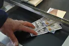 نرخ دلار در مرکز مبادله ارز و طلای ایران کاهش یافت