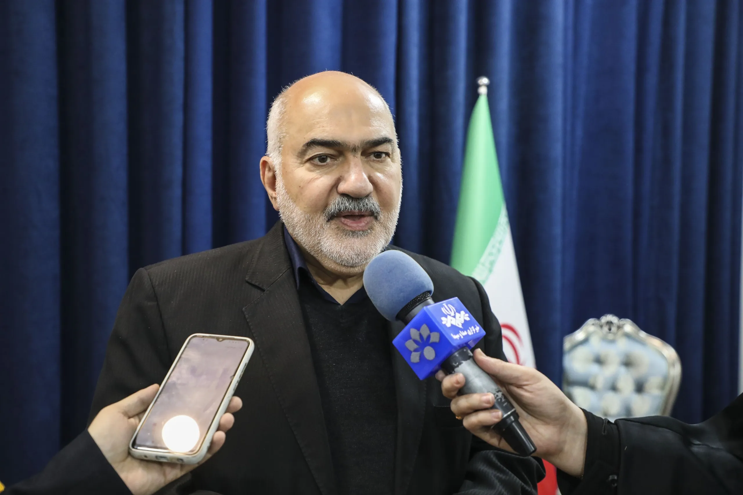  جمع‌آوری فلر‌های نفتی و توسعه نیروگاه‌های خورشیدی نسل جدید در دستور کار است