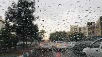 بارش در آسمان قم