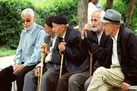 تغذیه سالمندان چگونه باید باشد؟