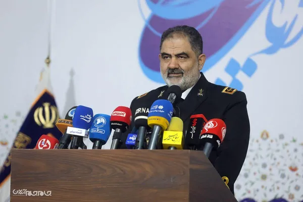 نشست خبری امیر دریادار ایرانی به&zwnj;مناسبت هفتم آذرماه روز نیروی دریایی ارتش