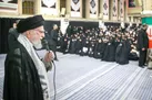 حاشیه نگاری خبرنگار «جام‌جم» از مراسم چهلم شهدای جنگ تحمیلی ۱۲روزه در حسینیه امام خمینی(ره)