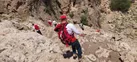 نجات خانواده ۹ نفره گرفتار در ارتفاعات چاروسا