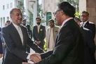 وزیر خارجه پاکستان: محکم پشت ایران ایستاده‌ایم