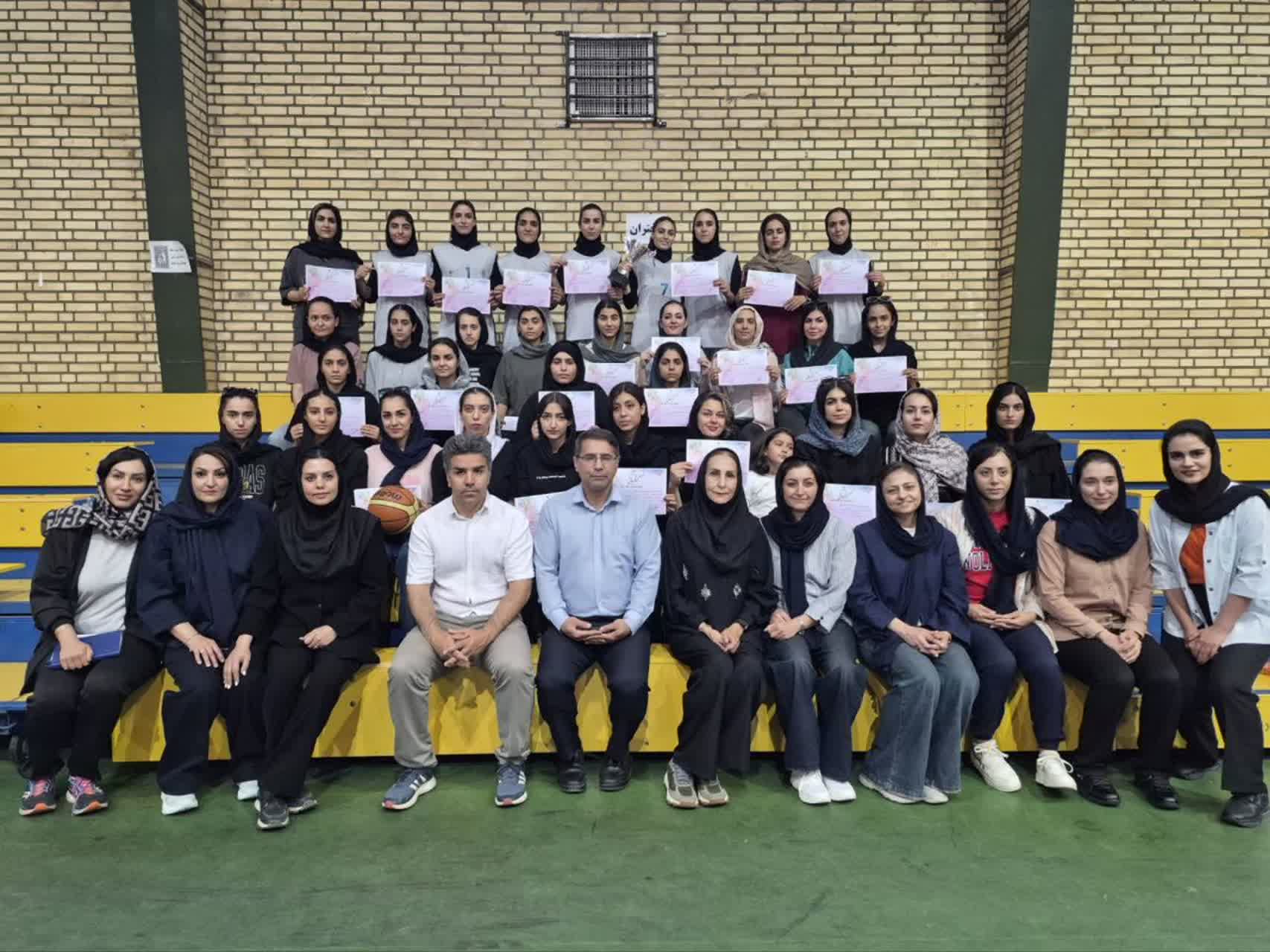 درخشش دختران بسکتبالیست  چهارمحال‌وبختیاری در رقابت‌های منطقه‌ای