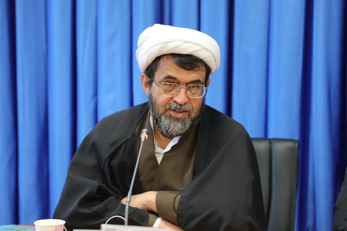 نشان شهادت زیبنده آیت الله خامنه‌ای بود