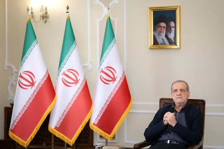 همه مردمی که این سختی‌ها را می‌بینند و تحمل می‌کنند، برای ایران و کشورشان این کاررا انجام می‌دهند