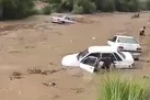 برای نجات مردم به آن‌ها سنگ می‌زدم!