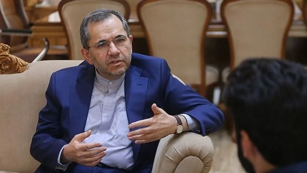 مواضع آمریکایی‌ها متناقض است