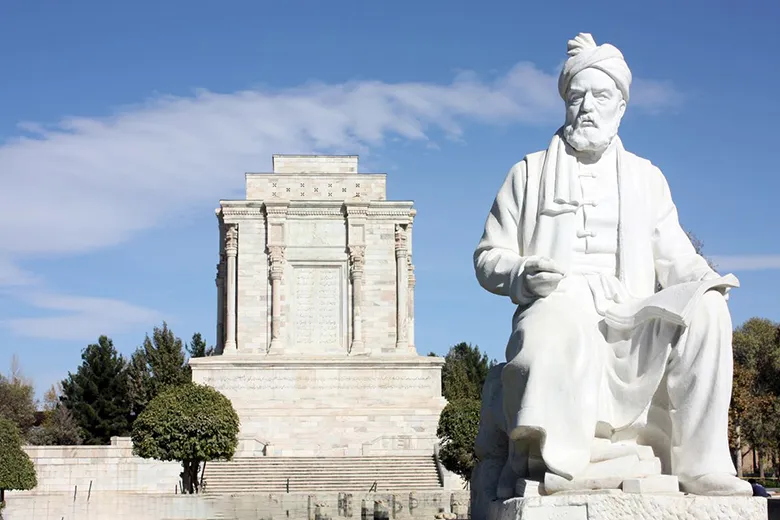 نامداران ادبیات جهان، شیفته شاهنامه فردوسی