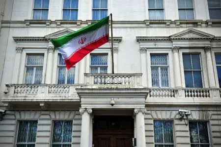هیچ طوفانی نمی‌تواند برگی از درخت تناور ایران را تکان دهد