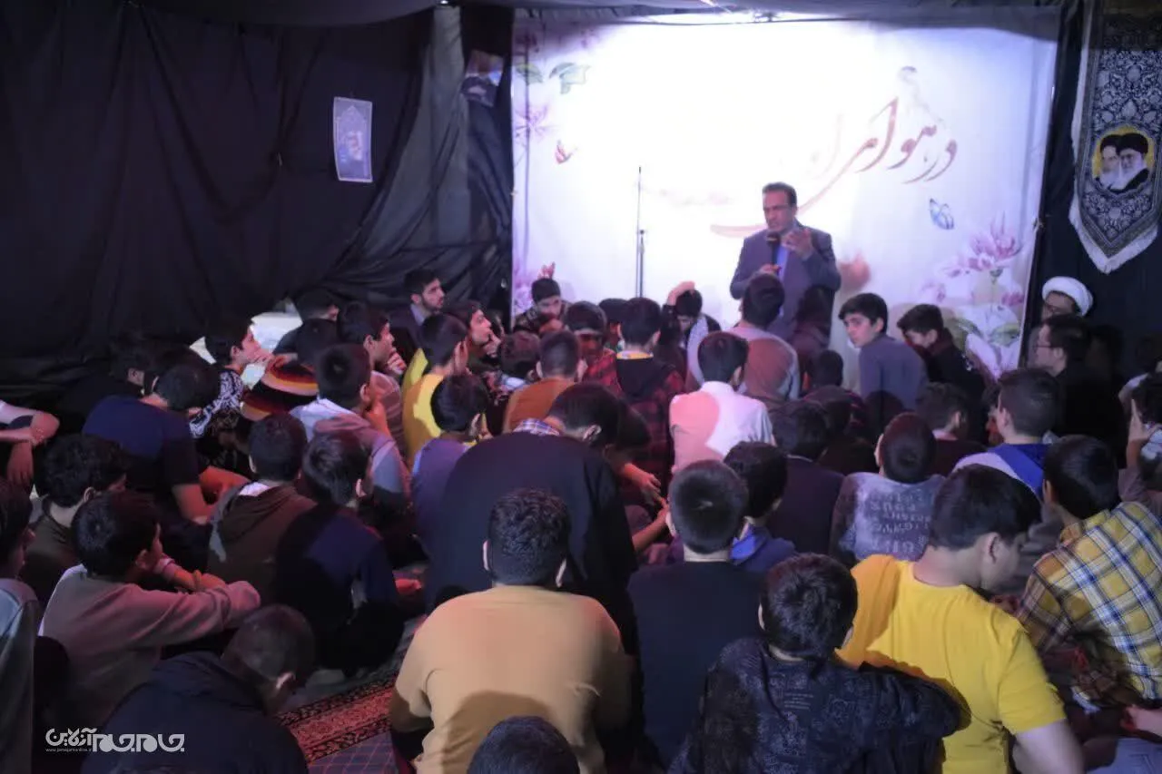  11 مسجد شهرستان بروجن پذیرای قریب به 1000 دانش آموز معتکف