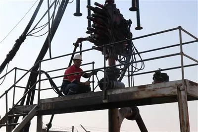 اجرای ۸۰۰ عملیات فنی مهندسی و ترمیمی بر روی چاه‌های نفت آغاجاری