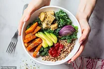 رژیم گیاه‌خواری در ماه چند کیلو از وزن شما کم می‌کند؟