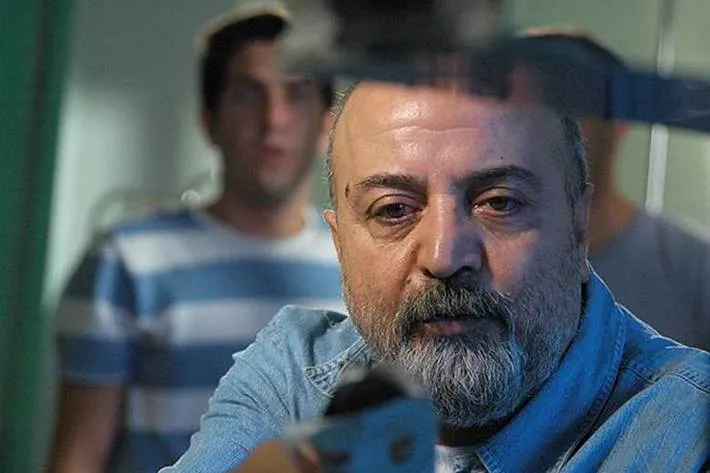 توضیحات سیروس مقدم درباره سوتی‌های «پایتخت ۶»