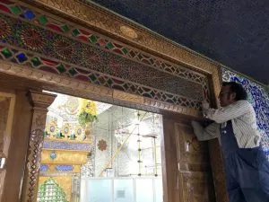 مرمت تزیینات چوبی امامزاده «سلطان سیدمحمد »