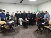 بازدید مدیر شبکه رادیویی فرهنگ از پشت صحنه برنامه آشتی‌کنان