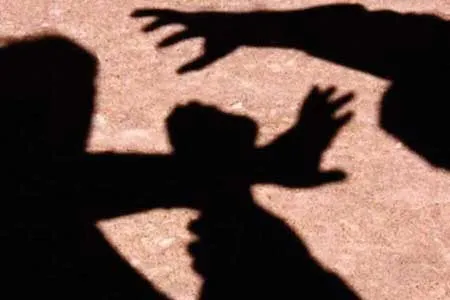 نمایش ترسناک خشونت