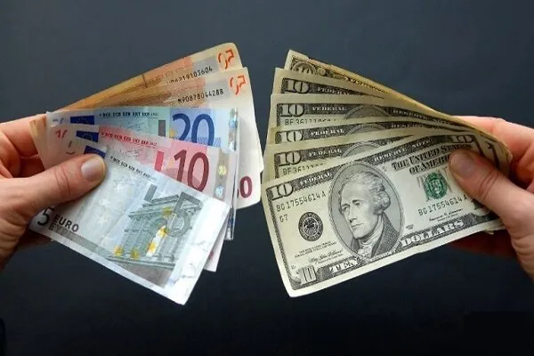 قیمت دلار ۱۸ مرداد ۱۴۰۰ به ۲۵ هزار و ۲۶۶ تومان رسید