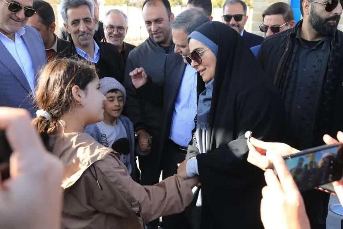 بازدید وزیر راه و شهرسازی از بزرگترین پروژه بازآفرینی کشور در سبزه میدان زنجان