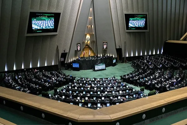 موافقت مجلس با بررسی دو فوریتی لایحه اصلاح قانون بودجه سال جاری