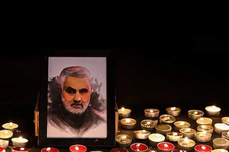 شهید قاسم سلیمانی از شهدای معروف مقابله و مبارزه با مواد مخدر است
