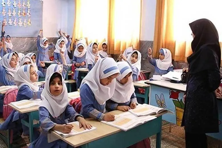 دانش‌آموز حاضر معلم غایب