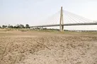 کارون به خشکی نزدیک می‌شود