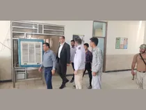 شهردار کرمانشاه از روند خدمت‌رسانی به زائران اربعین در مرز بین‌المللی خسروی بازدید کرد