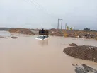 طغیان رودخانه‌ها دو محور ارتباطی شهرستان قلعه‌گنج را مسدود کرد
